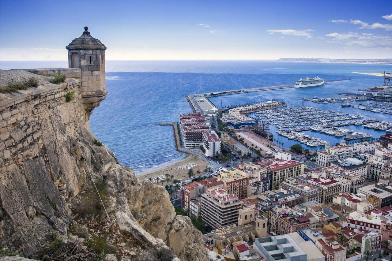Las Brisas Del Mediterraneo Аликанте Екстериор снимка